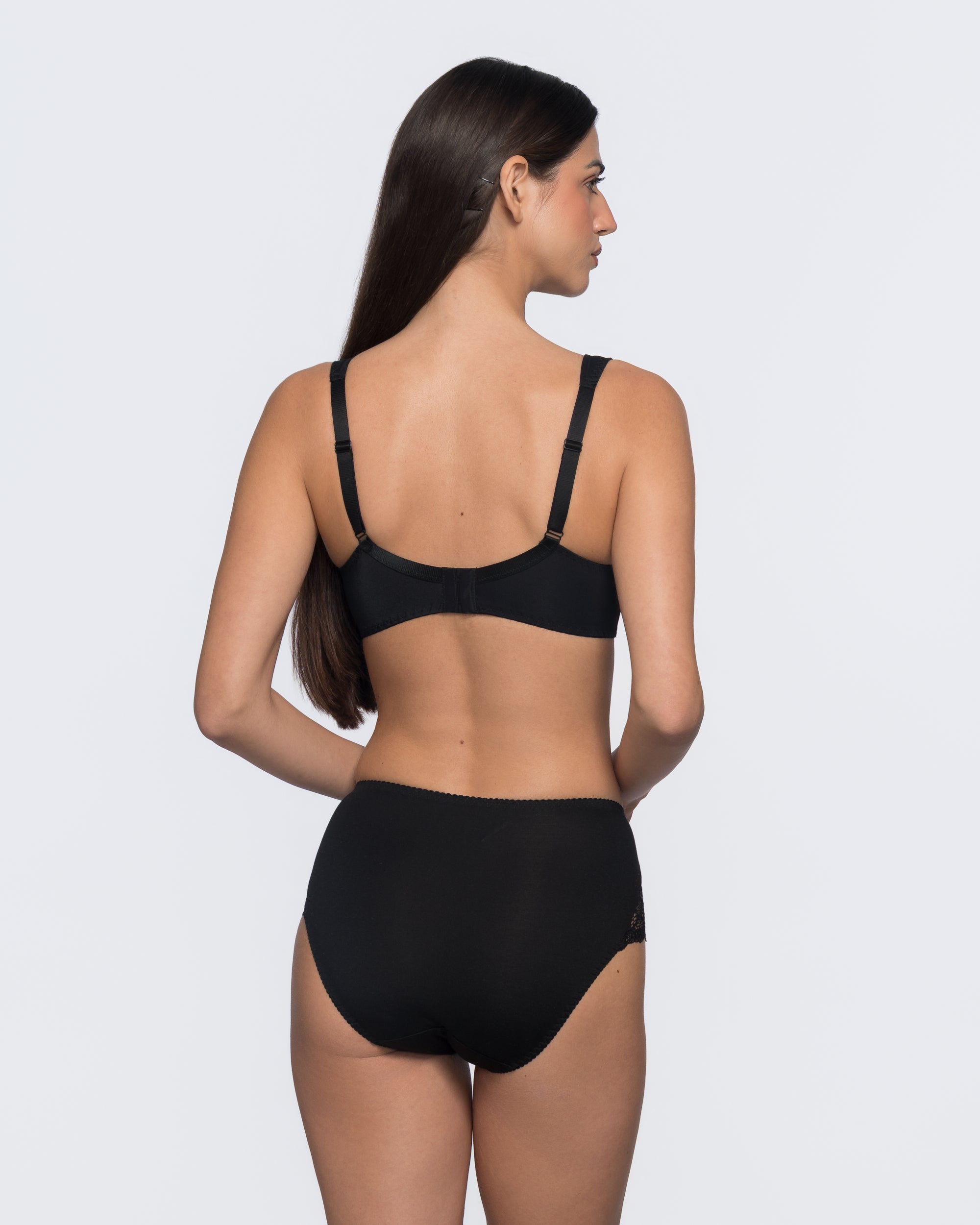 Dominique Comfort Underwired Full Coverage Bra - Black