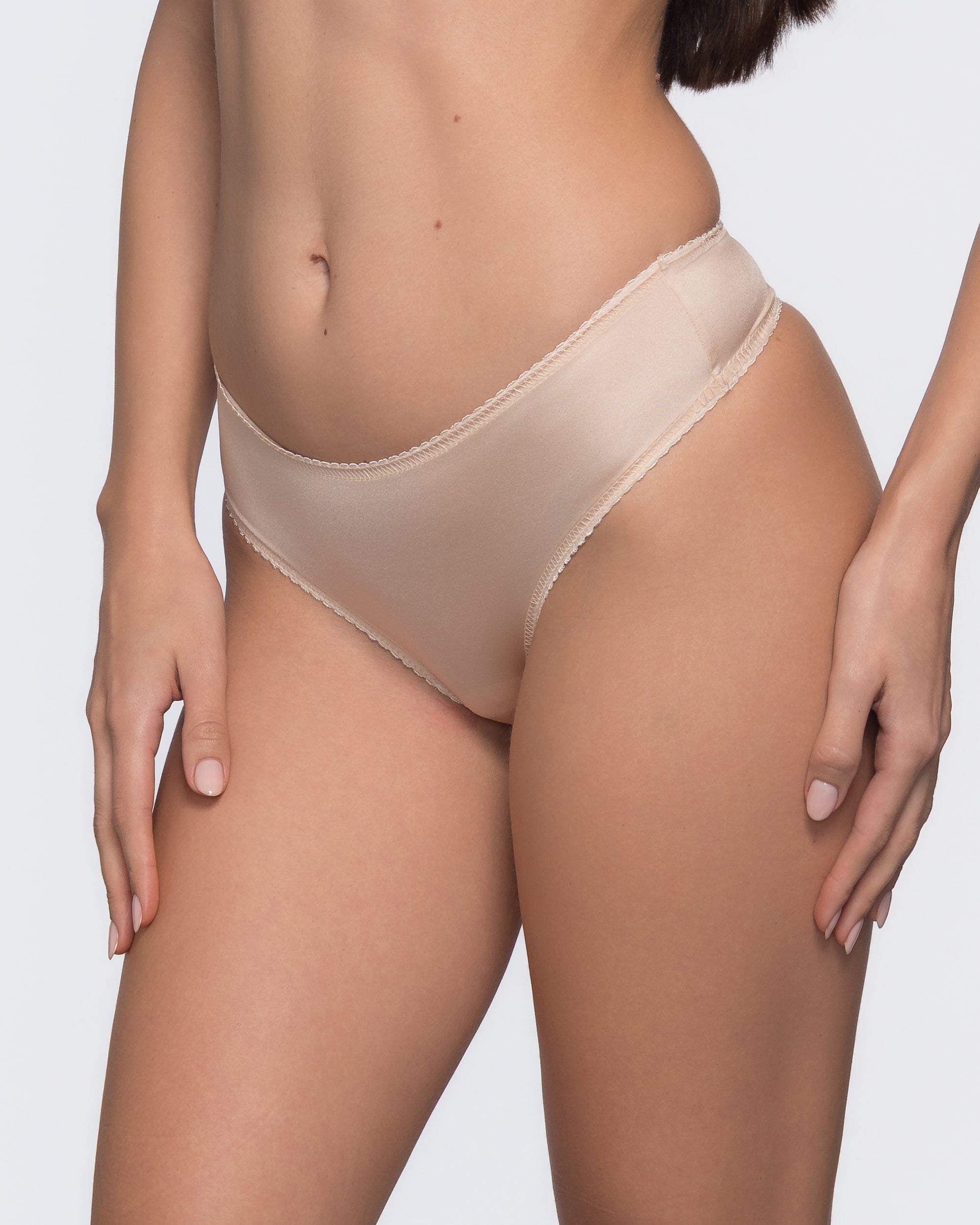 Léa Thong - The barely-there essential - Nude