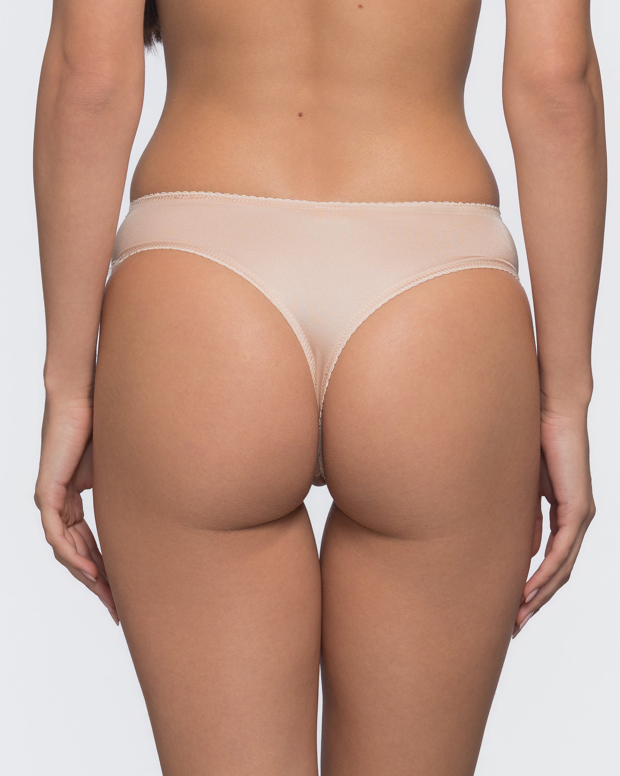 Léa Thong - The barely-there essential - Nude